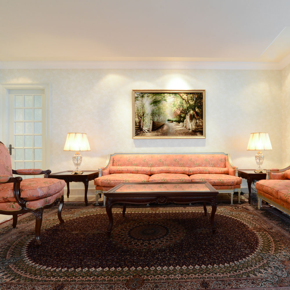 A palatial Dubai interior where classic gold accents meet opulent marble, creating a timeless aura of royal luxury.