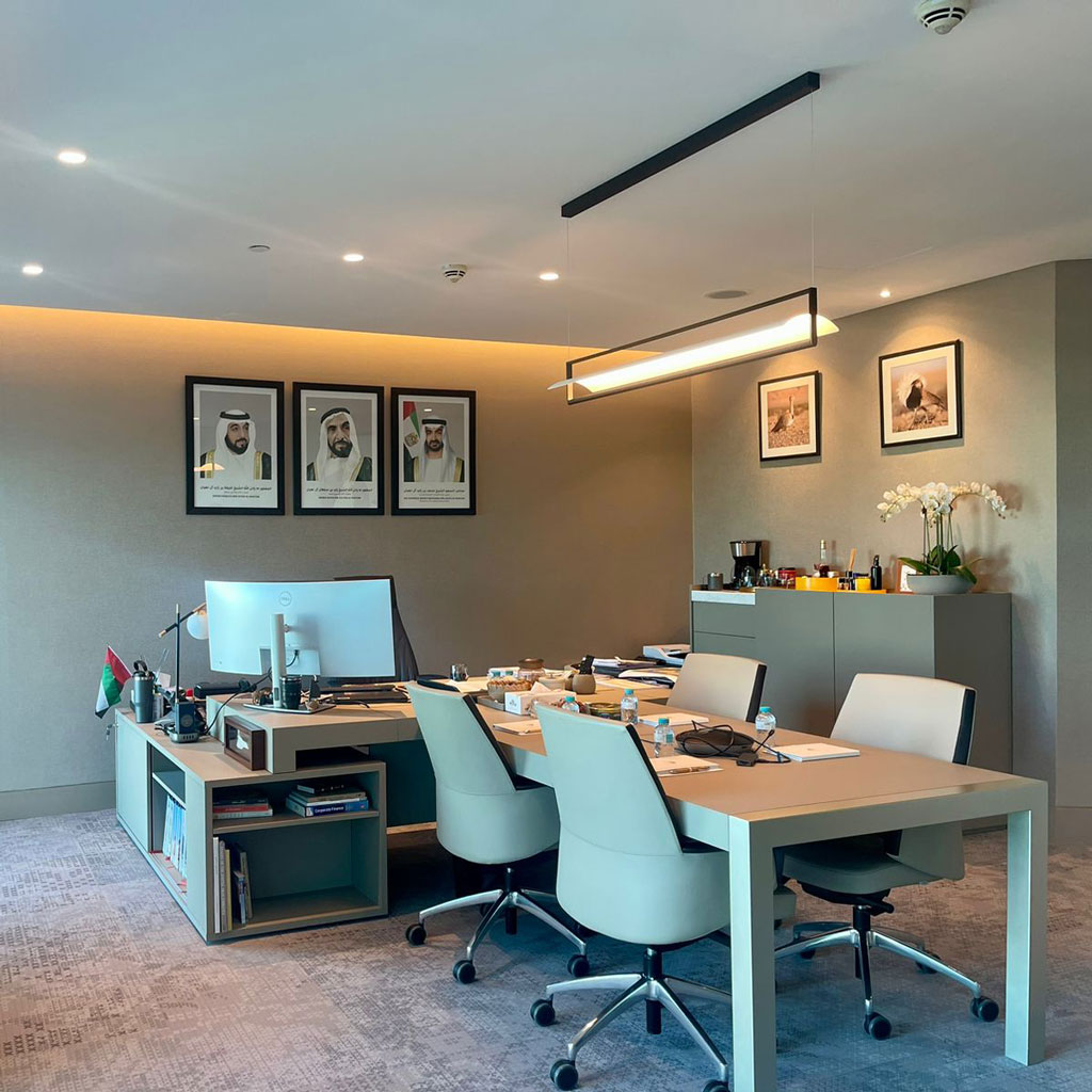 High-quality materials and finishes create an opulent atmosphere in the executive workspace.