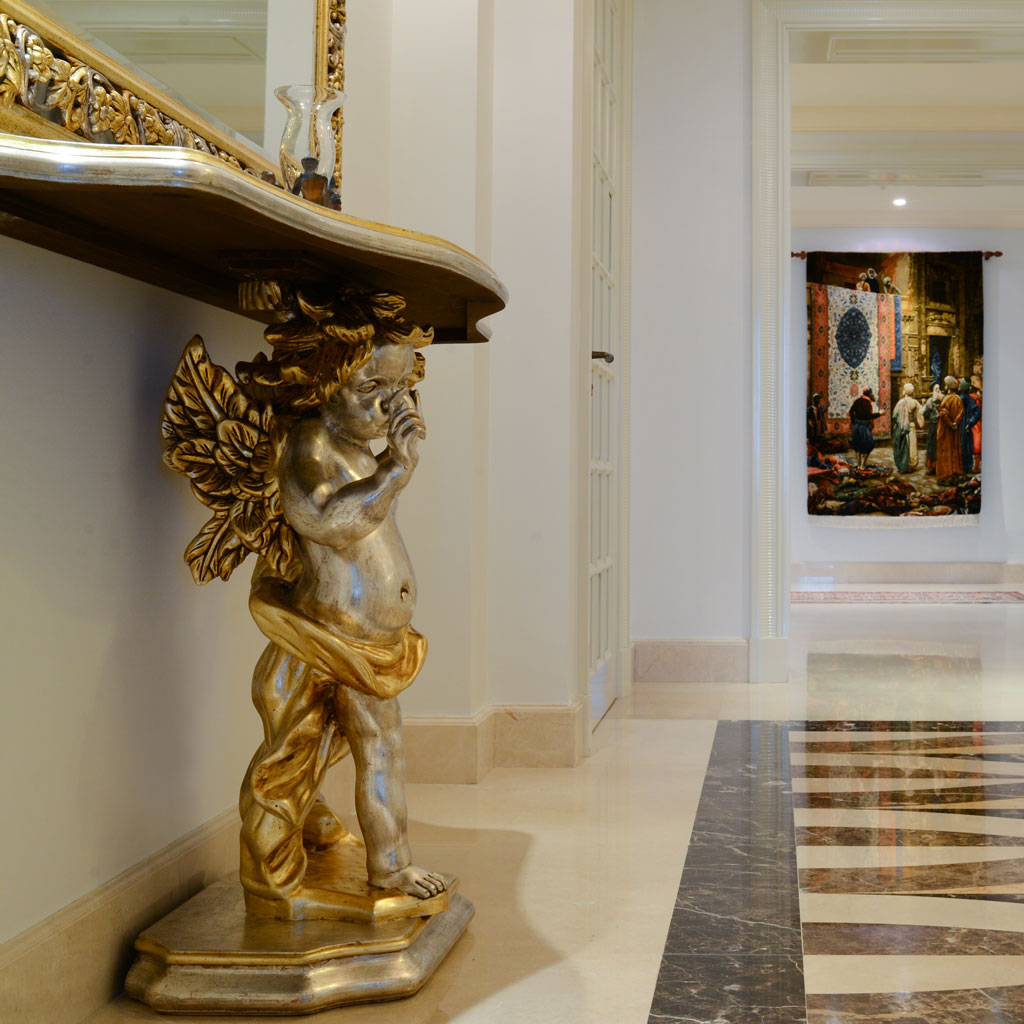 The classical palace-style interior design offers a serene retreat with its luxurious comforts and exquisite decor.